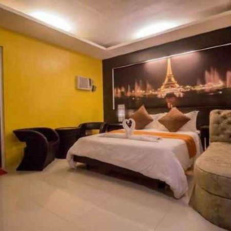 The Red Palm Suites And Restaurant Butuan City Экстерьер фото